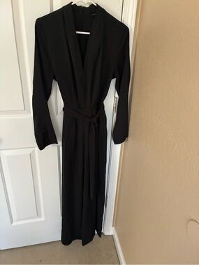 Banana republic  Black Long Sleeve, wide leg  pant suit with Belt